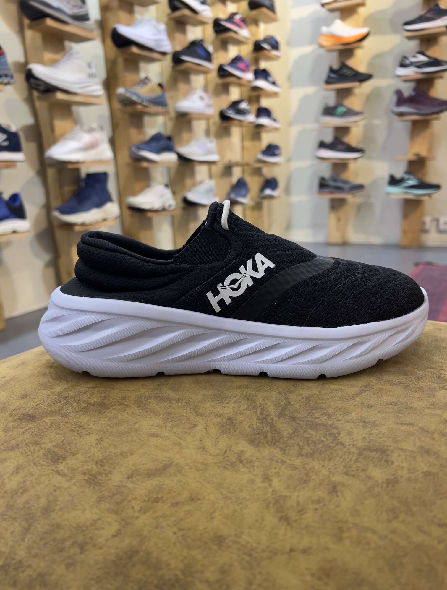 Hoka Ora Recovery Slide Black White Lateral View hoka ora recovery slide black white 1119398 bwht lateral view