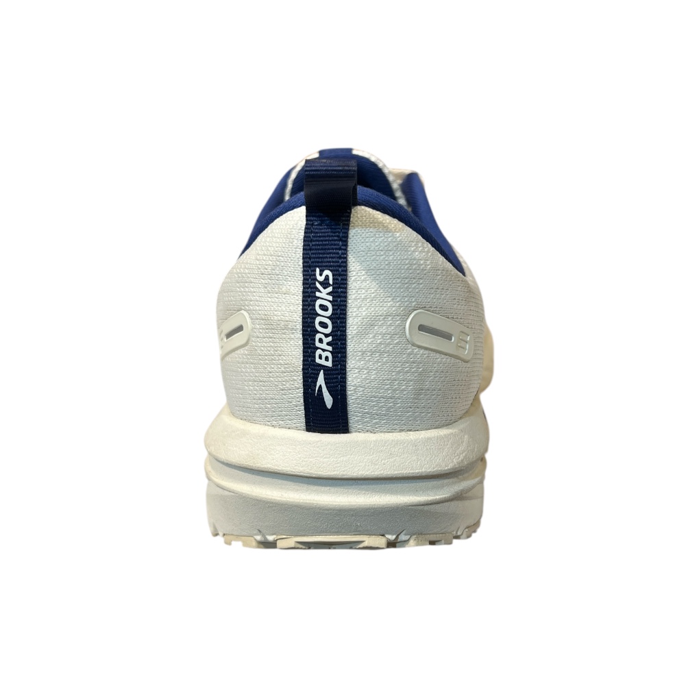 Brooks revel 6-3 Brooks revel 6 3