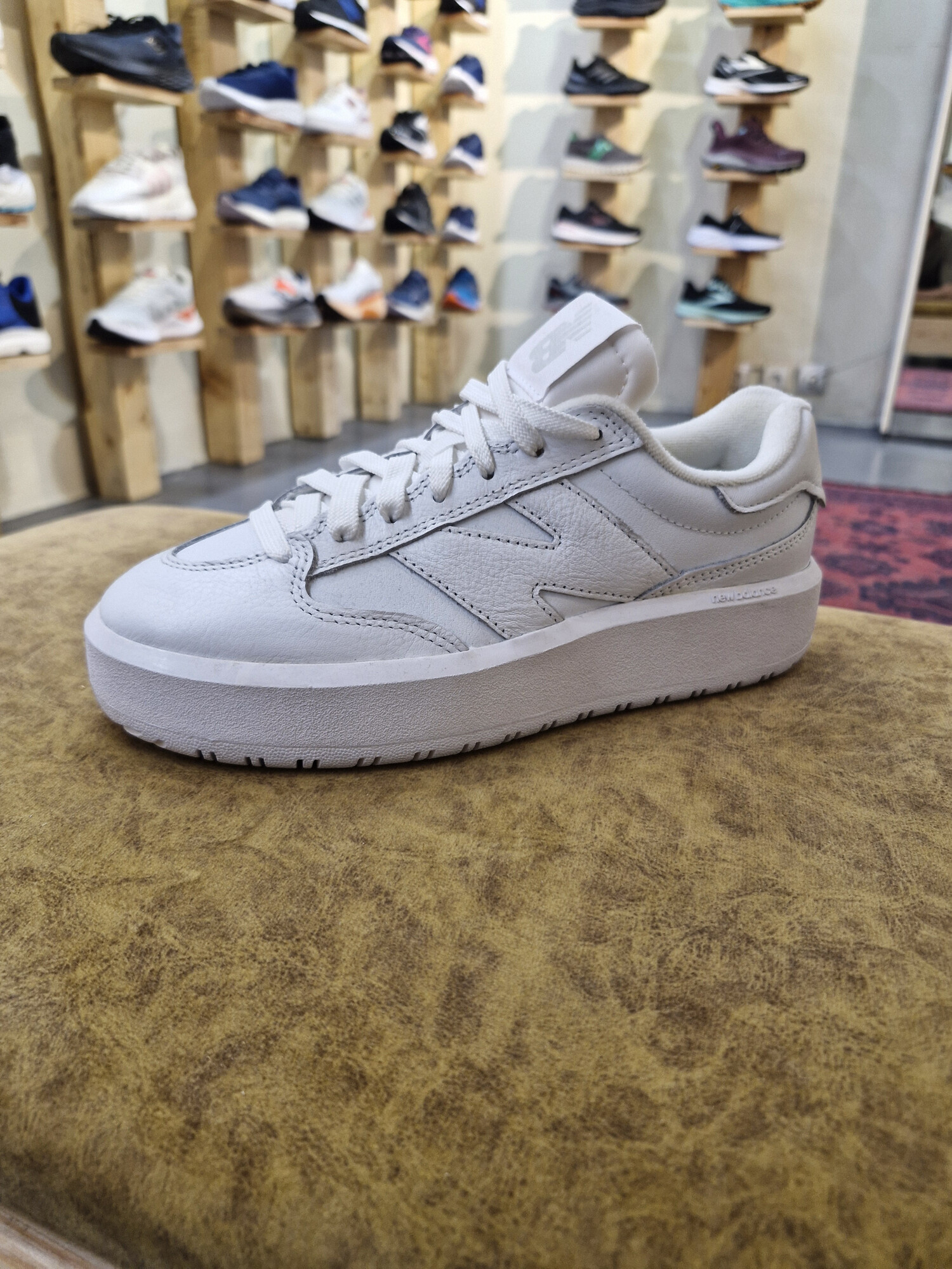Newbalance Ct302 Size38 5 White Ct302Cla newbalance ct302 size38 5 white ct302cla lateral view