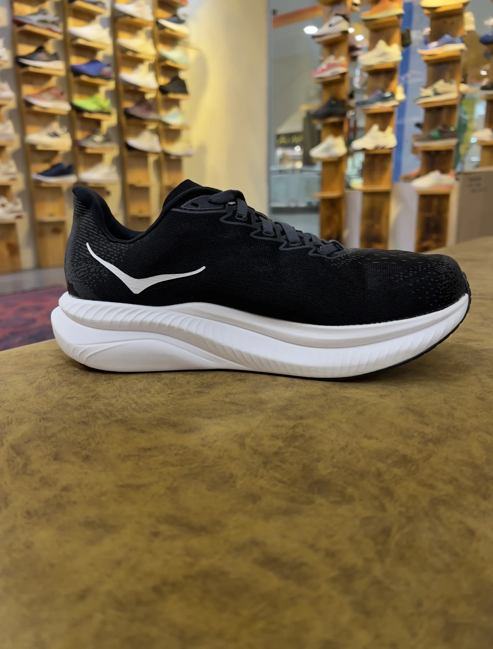 hoka-mach-6-1147834-bwht-medial-view hoka mach 6 1147834 bwht medial view scaled