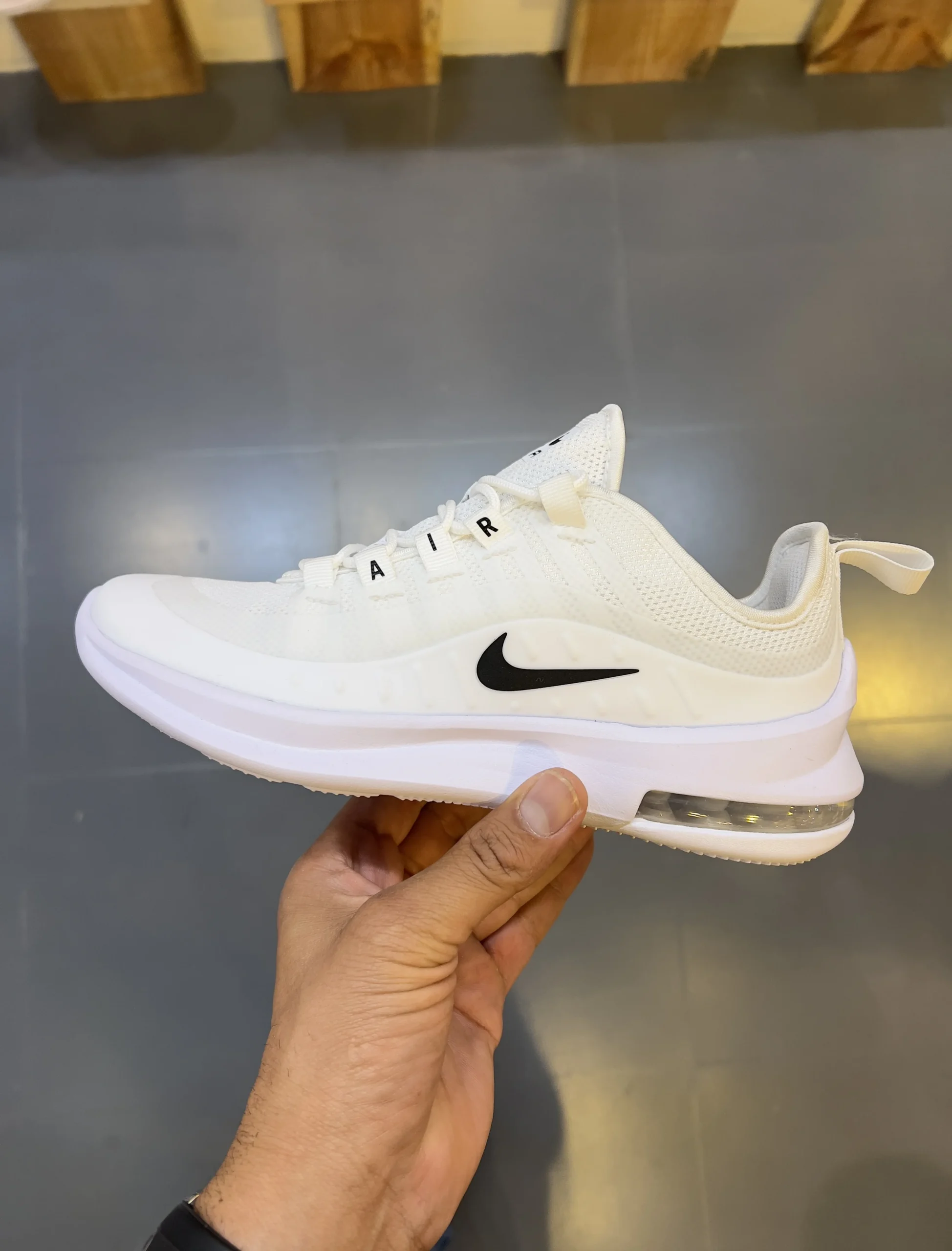 nike-air-max-axis-size36-5-white-ah5222-100-hand-view nike air max axis size36 5 white ah5222 100 hand view scaled