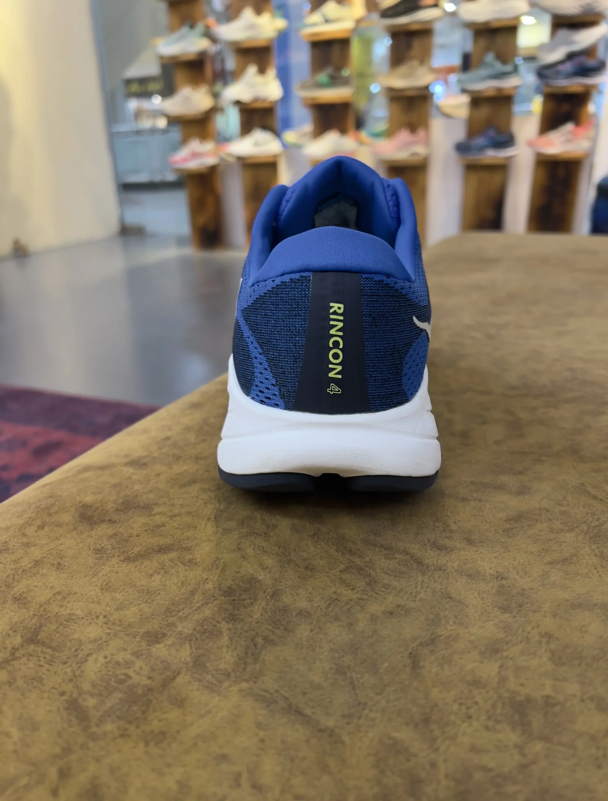 hoka-rincon-4-electric-cobalt-varsity-navy-1155130-ecc-back-view hoka rincon 4 electric cobalt varsity navy 1155130 ecc back view scaled