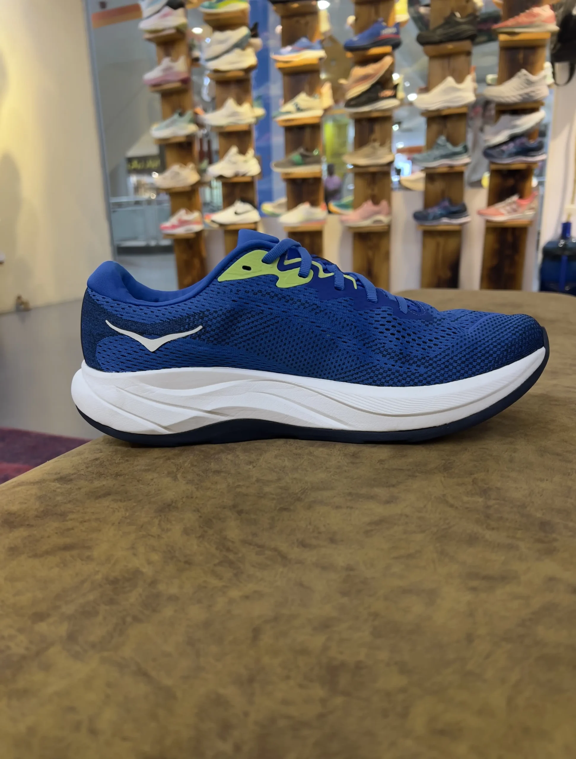 hoka-rincon-4-electric-cobalt-varsity-navy-1155130-ecc-medial-view hoka rincon 4 electric cobalt varsity navy 1155130 ecc medial view scaled