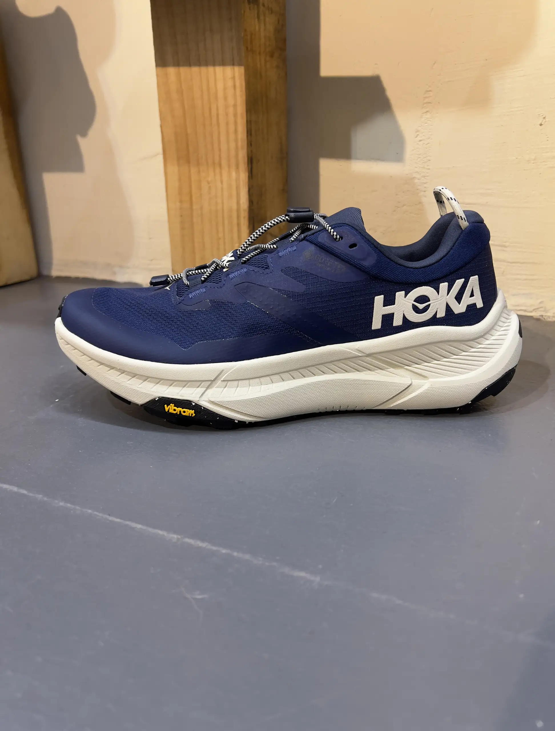 hoka-transport-gtx-1133957f-mff-lateral-view hoka transport gtx 1133957f mff lateral view