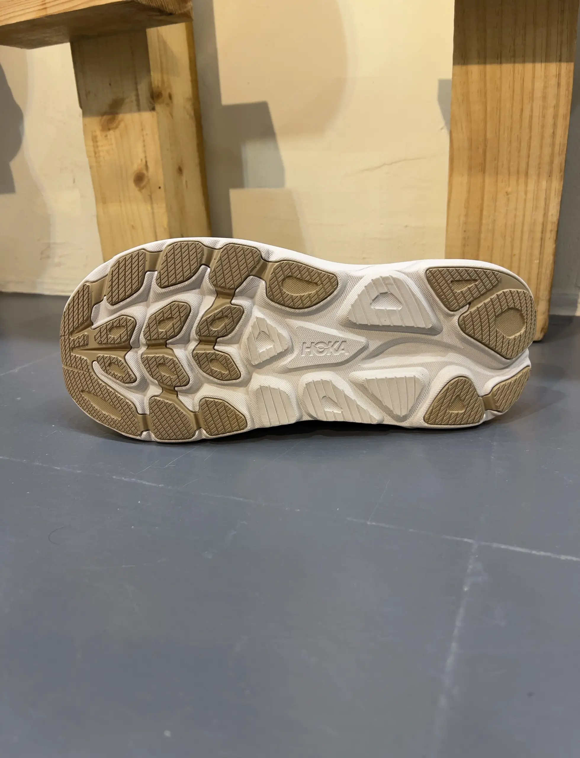 hoka-clifton-10-putty-grout-1162032-ptyg-bottom-view hoka clifton 10 putty grout 1162032 ptyg bottom view