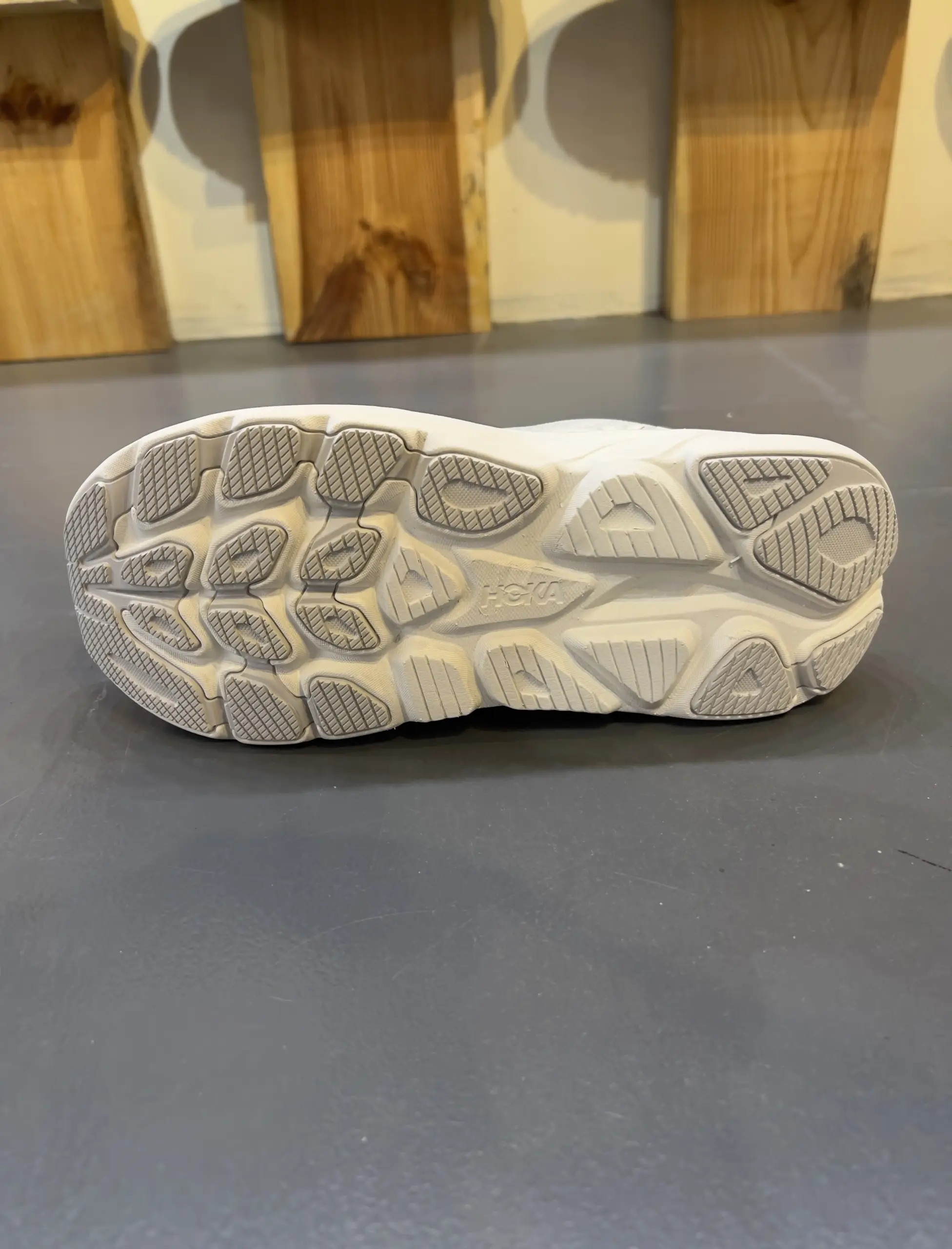 hoka-clifton-10-cosmic-grey-stardust-1162031-crds-bottom-view hoka clifton 10 cosmic grey stardust 1162031 crds bottom view