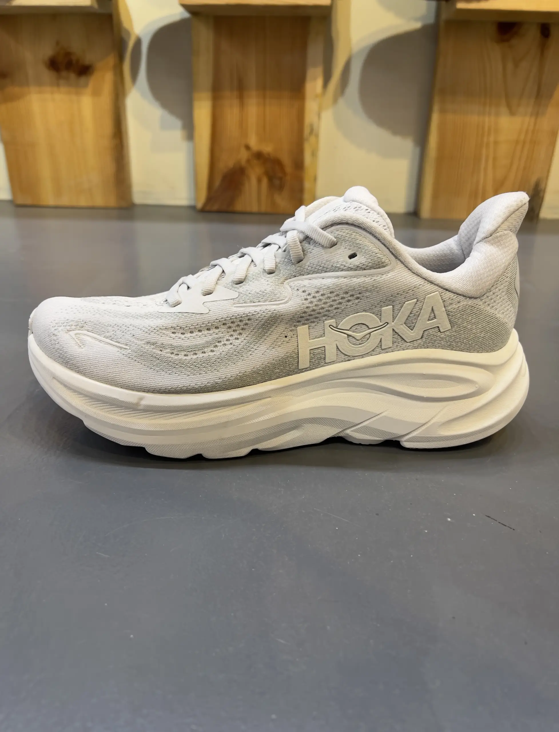 hoka-clifton-10-cosmic-grey-stardust-1162031-crds-lateral-view hoka clifton 10 cosmic grey stardust 1162031 crds lateral view