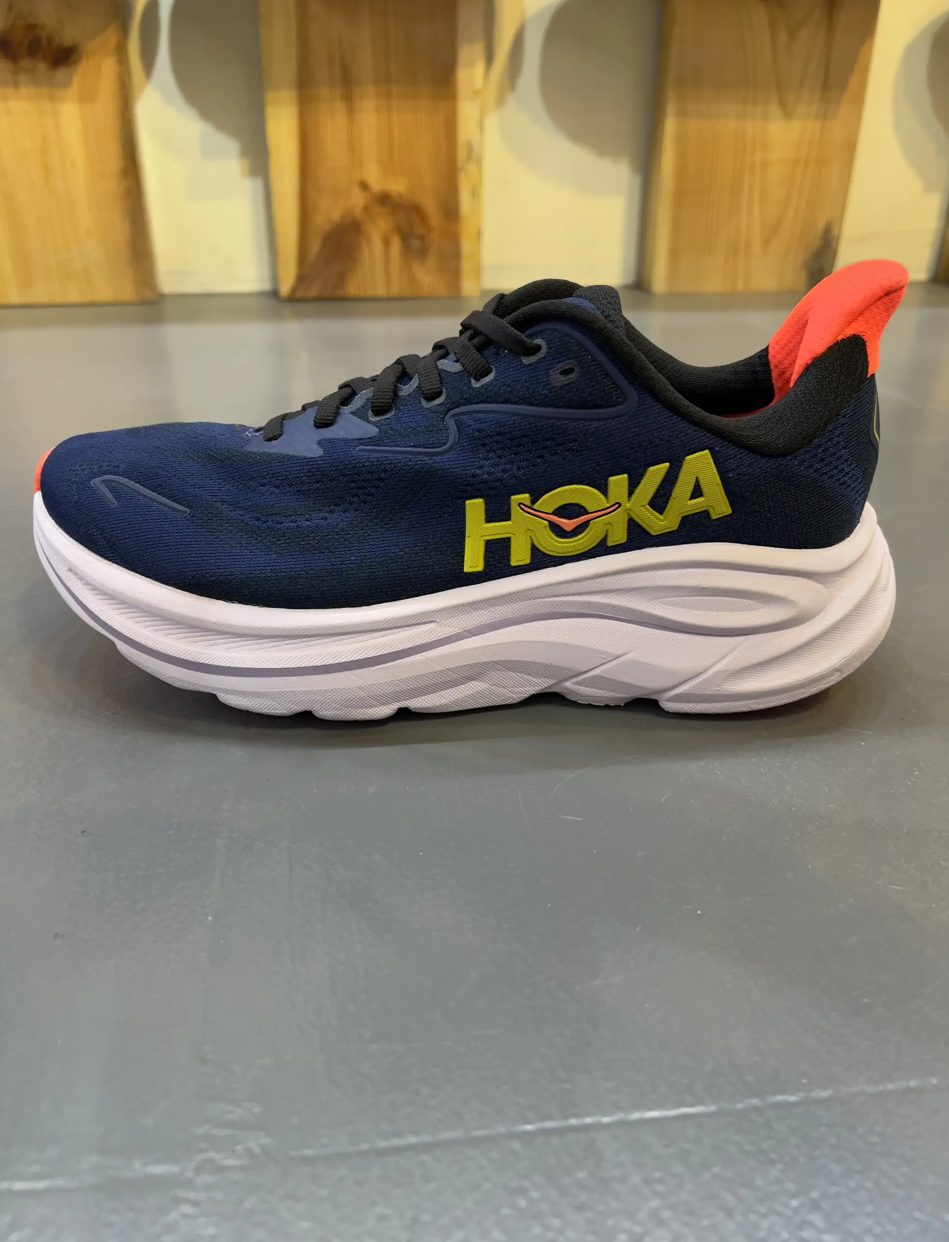 hoka-clifton-10-midnight-blue-starlight-glow-1162050-mlst-lateral-view hoka clifton 10 midnight blue starlight glow 1162050 mlst lateral view