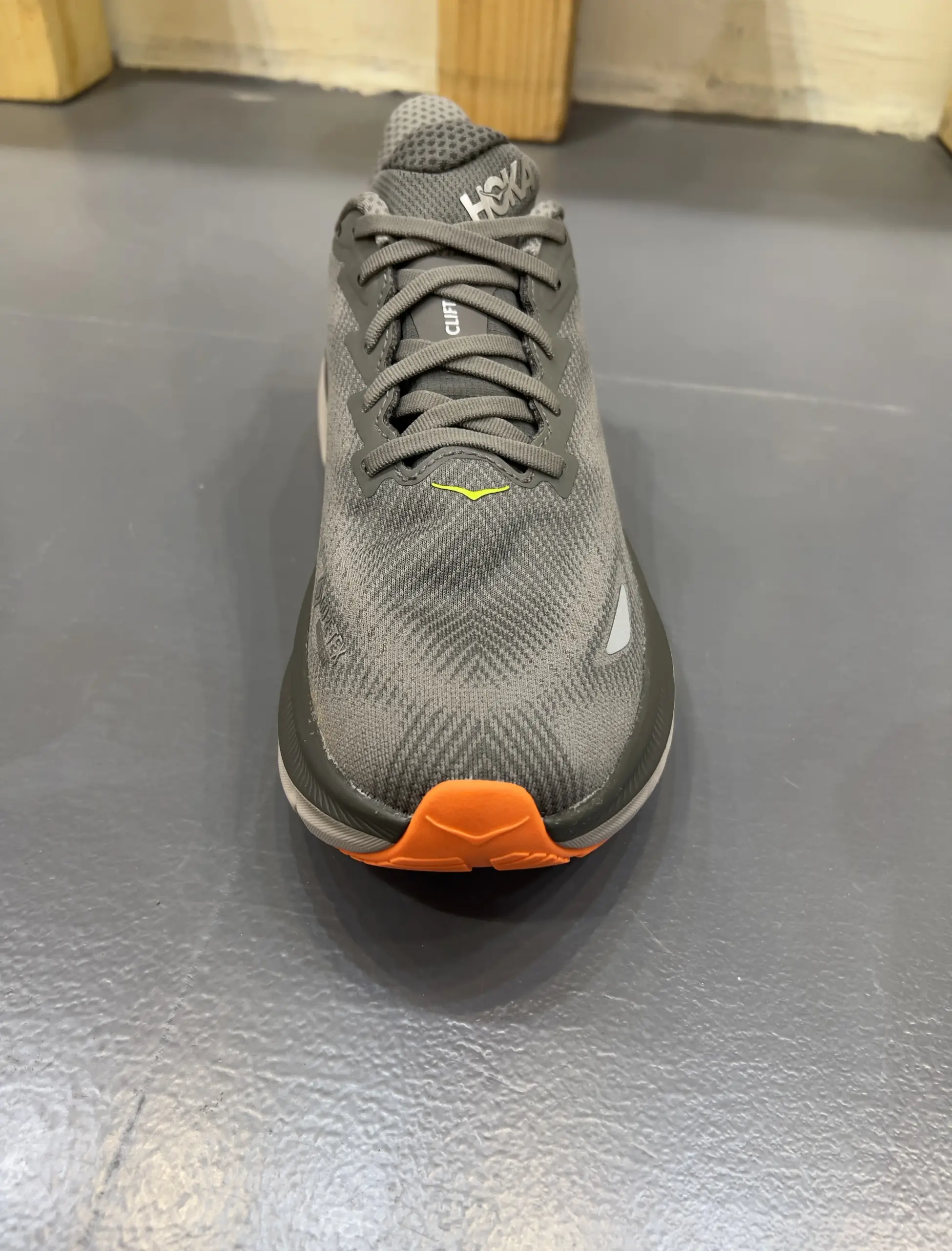 hoka-clifton-9-asphalt-grey-gravel-1141470f-altg-front-view hoka clifton 9 asphalt grey gravel 1141470f altg front view