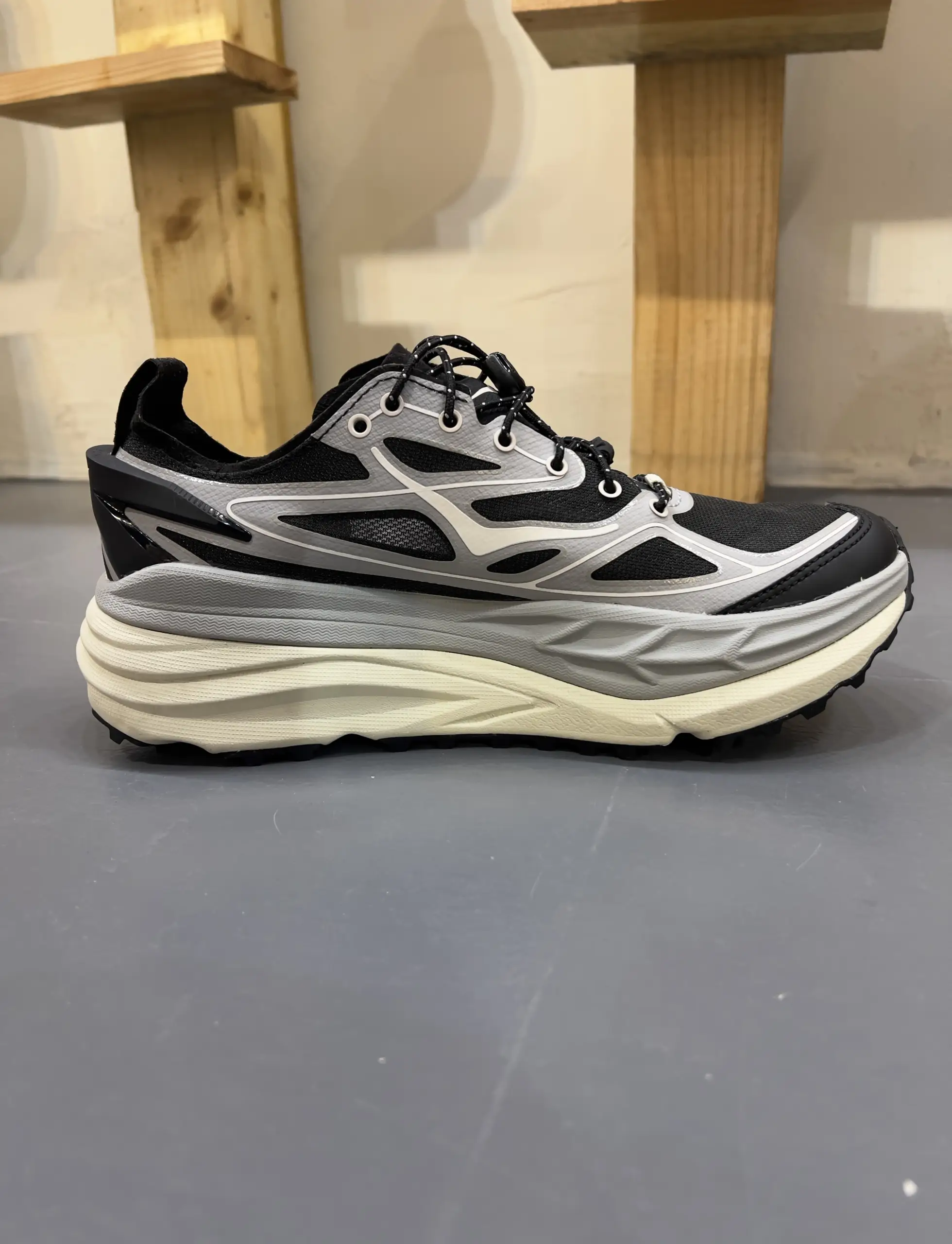 hoka-stinson-7-stellar-grey-eggshell-1168931-sgs-medial-view hoka stinson 7 stellar grey eggshell 1168931 sgs medial view
